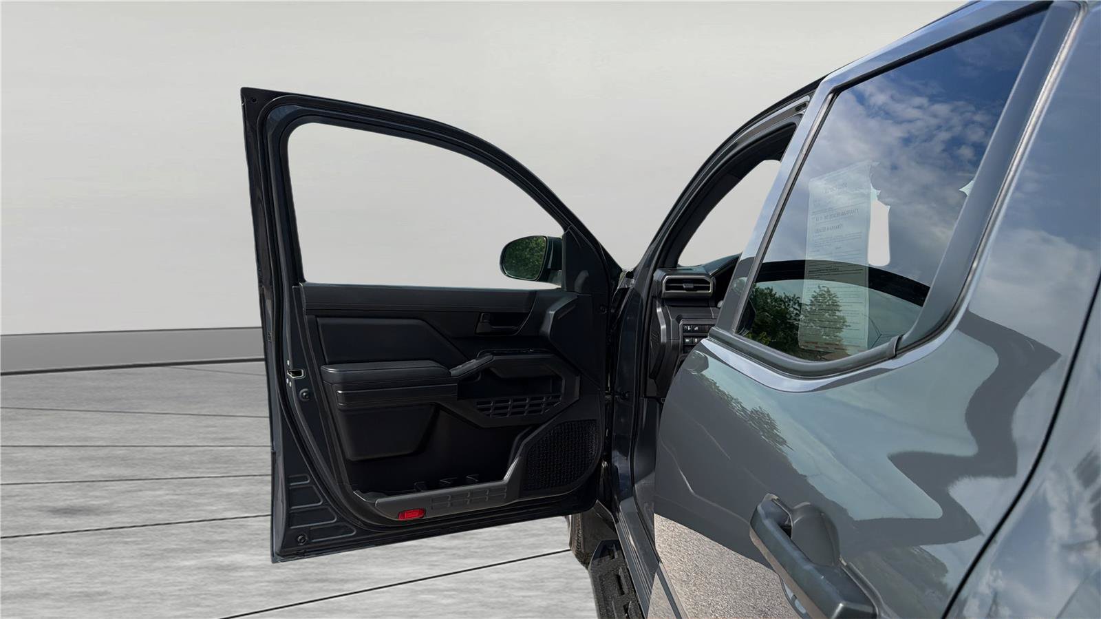 Used 2024 Toyota Tacoma SR AWD/4WD image 15