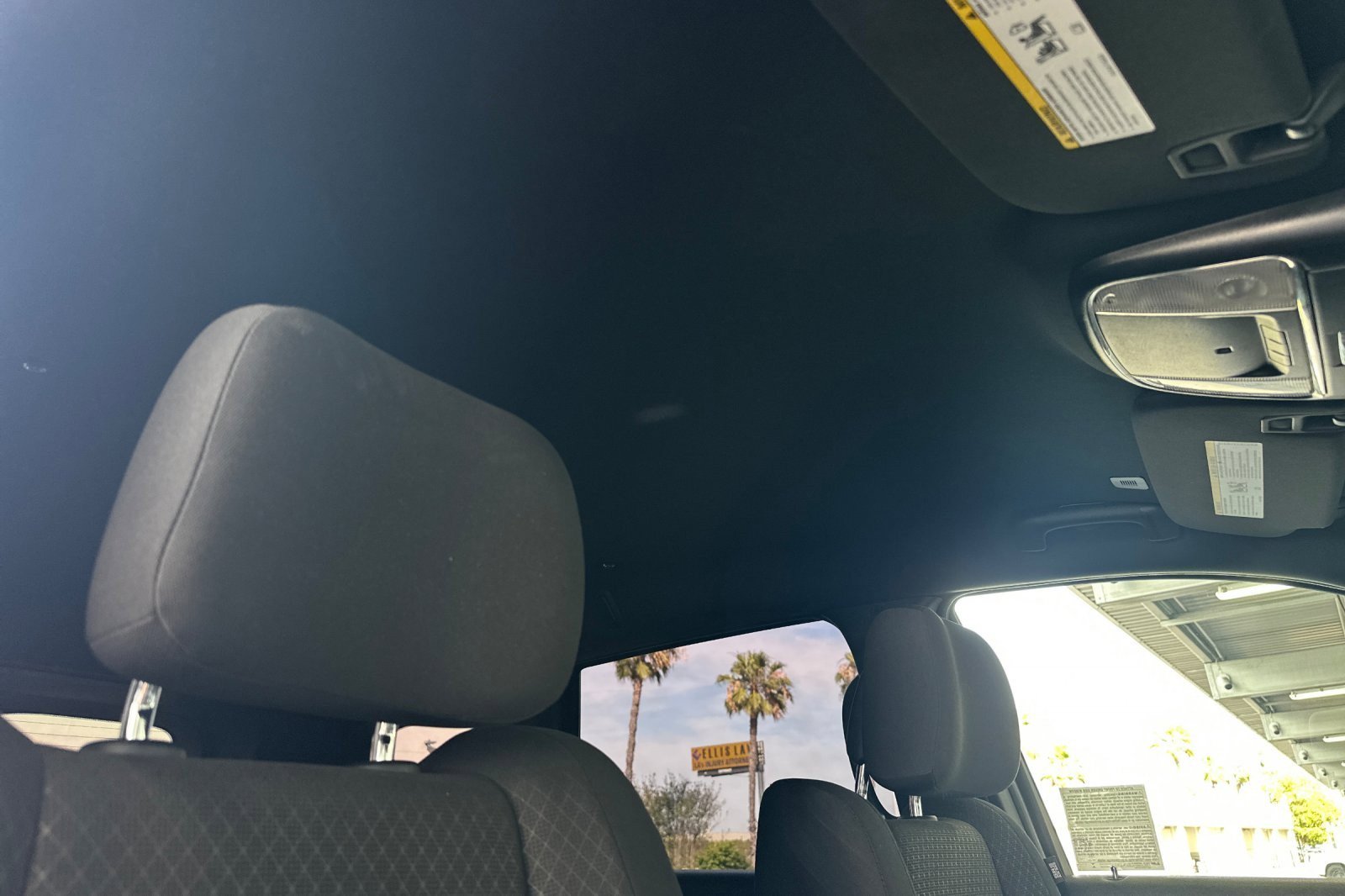 Used 2021 Jeep Grand Cherokee Laredo image 16