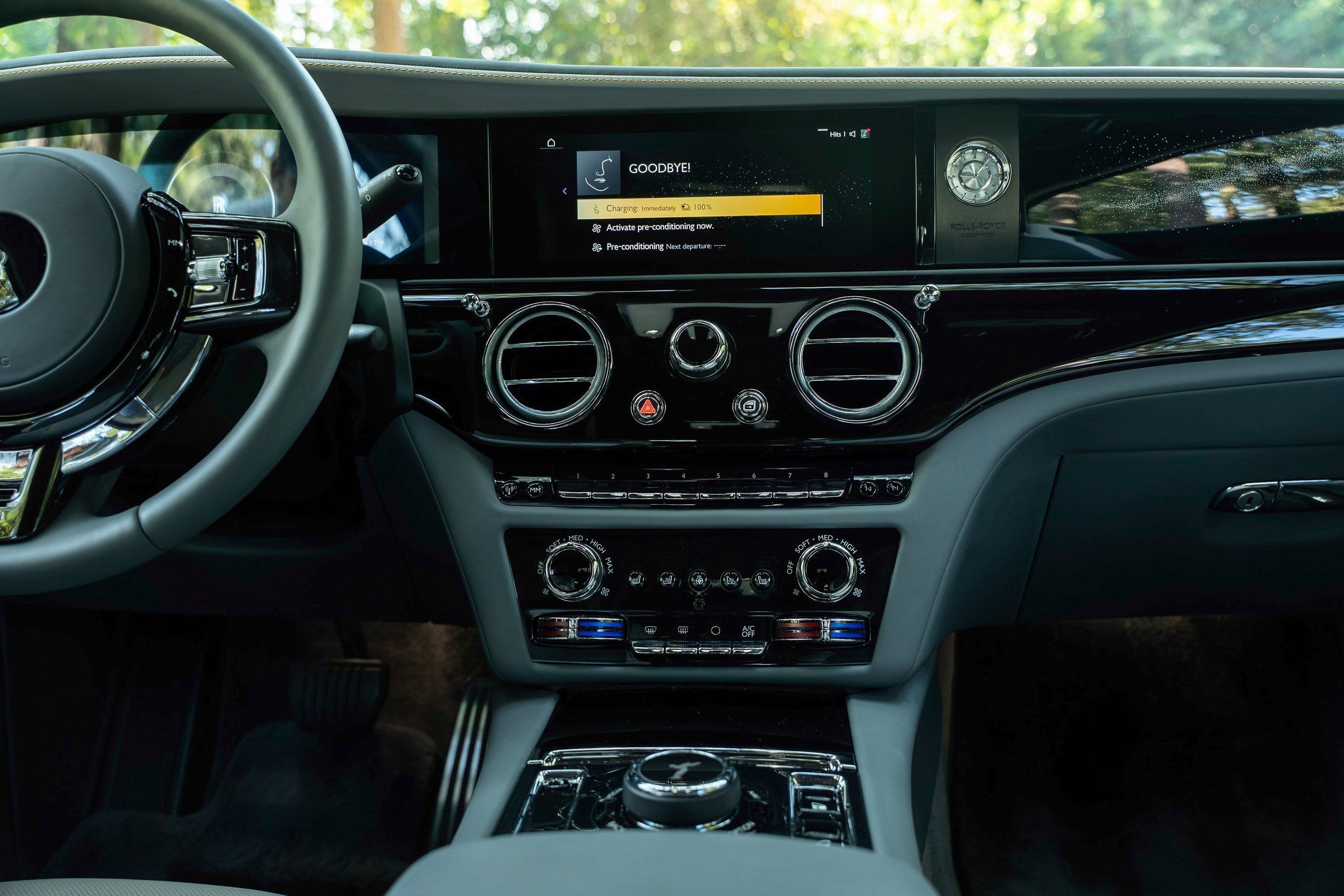 Used 2025 Rolls-Royce Spectre w/ Spectre Launch Package image 37