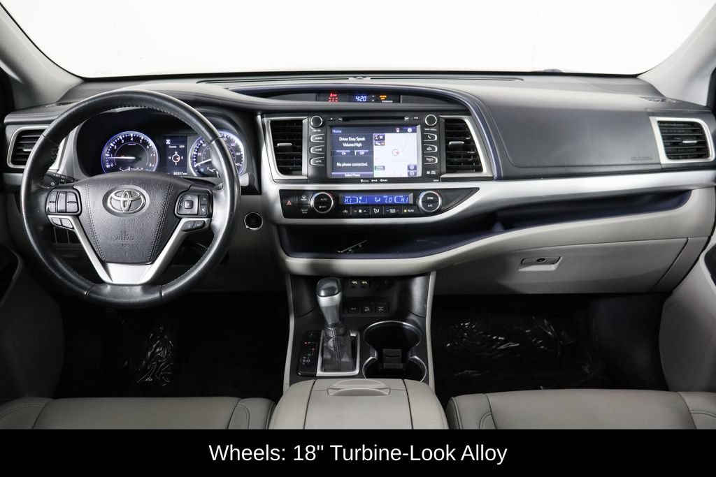 Used 2019 Toyota Highlander XLE AWD/4WD image 7