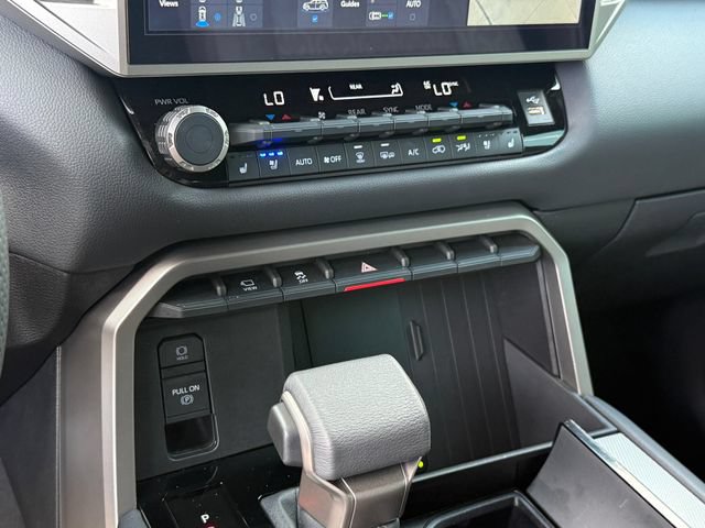 Used 2025 Toyota Sequoia Limited AWD/4WD image 21