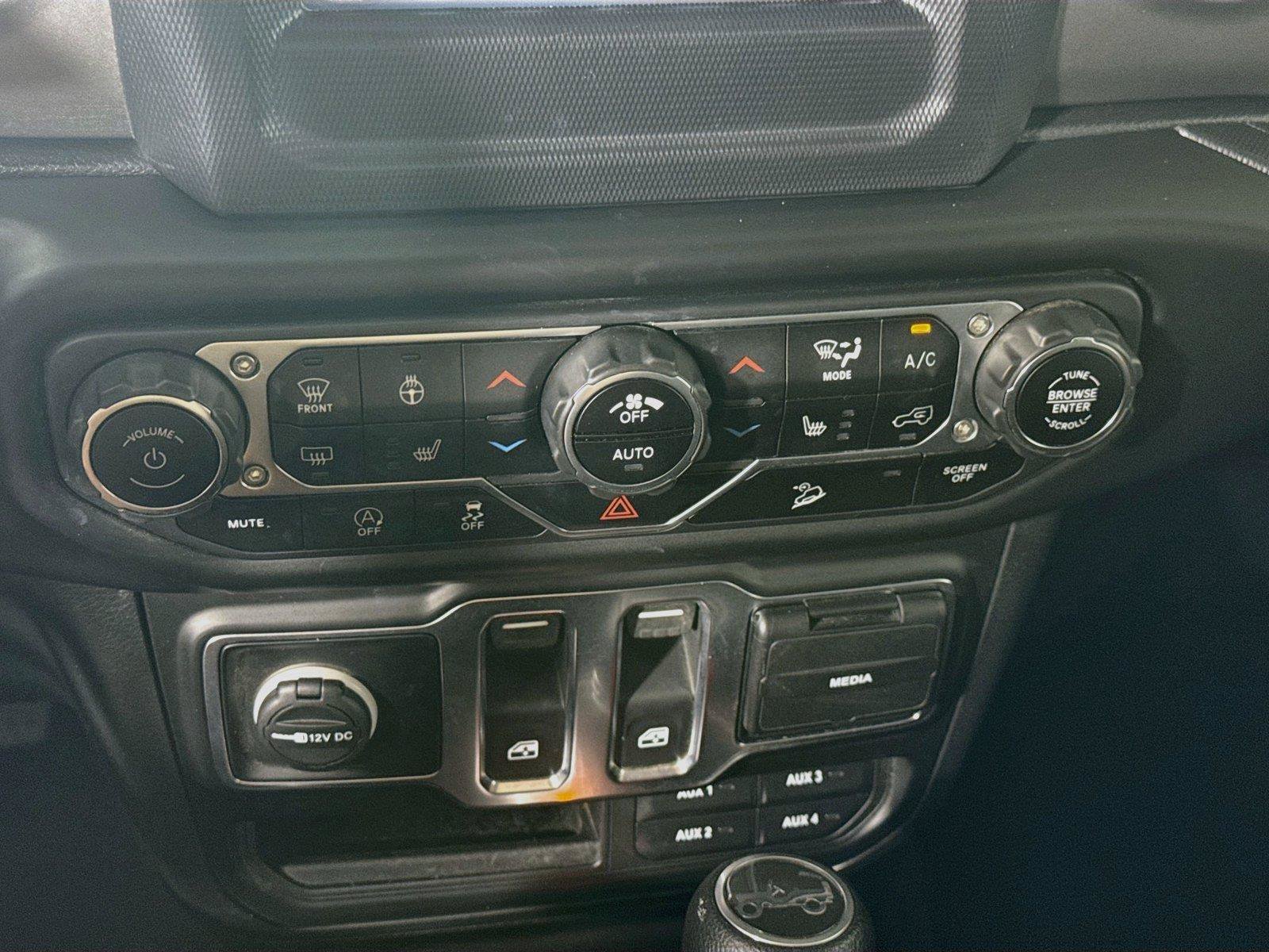 Used 2020 Jeep Wrangler Sport AWD/4WD image 9