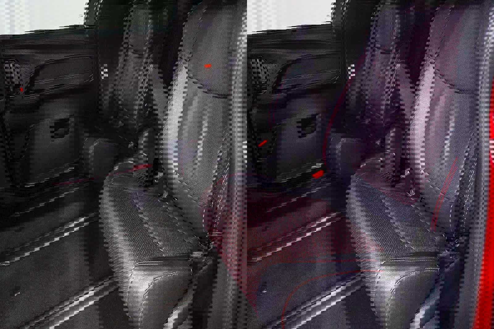 Used 2025 Toyota Sienna XSE image 21