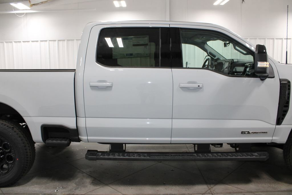 New 2026 Ford F250 Lariat w/ Black Appearance Package image 10