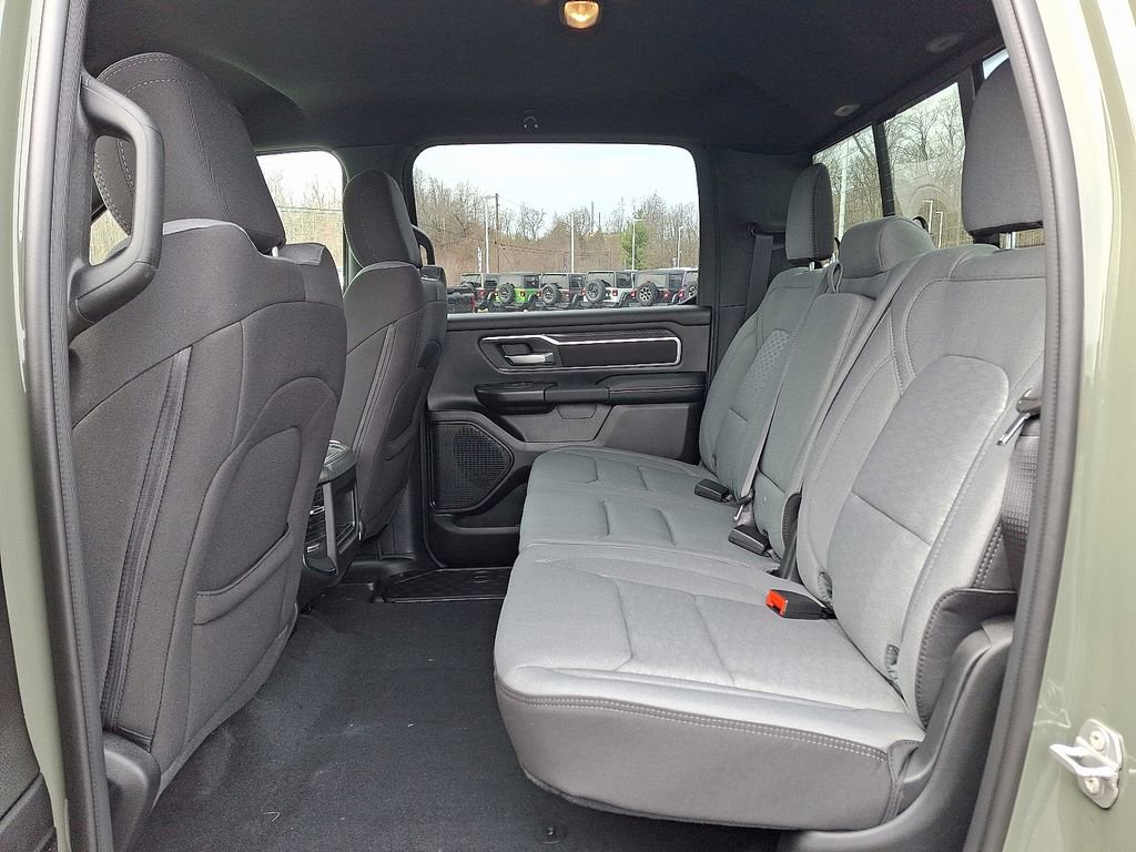 New 2026 RAM 1500 4x4 Crew Cab image 7