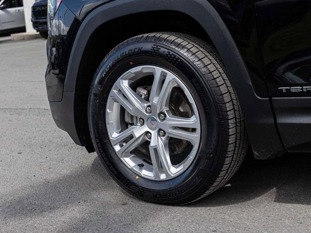 Used 2022 GMC Terrain SLE w/ Driver Convenience Package AWD/4WD image 7