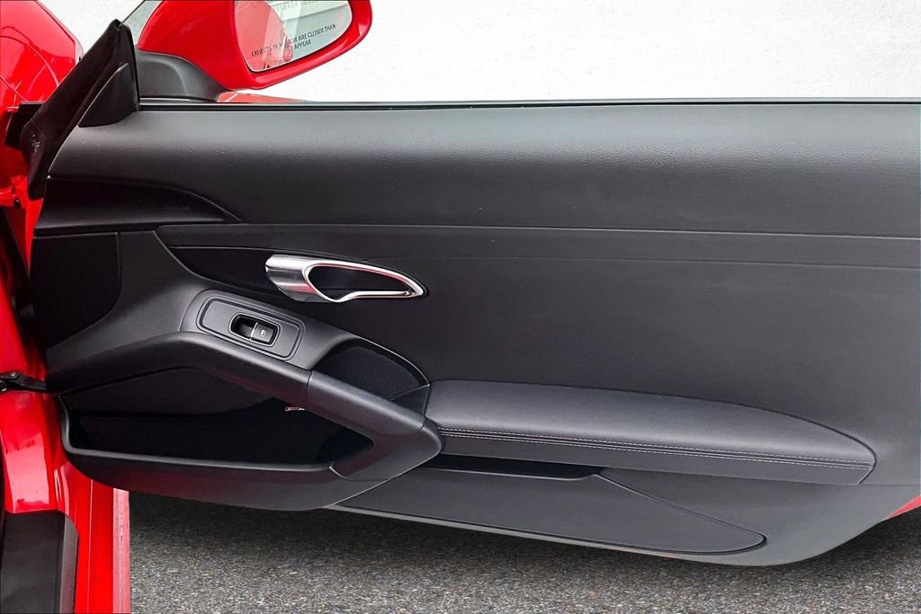 Used 2016 Porsche Cayman S image 25