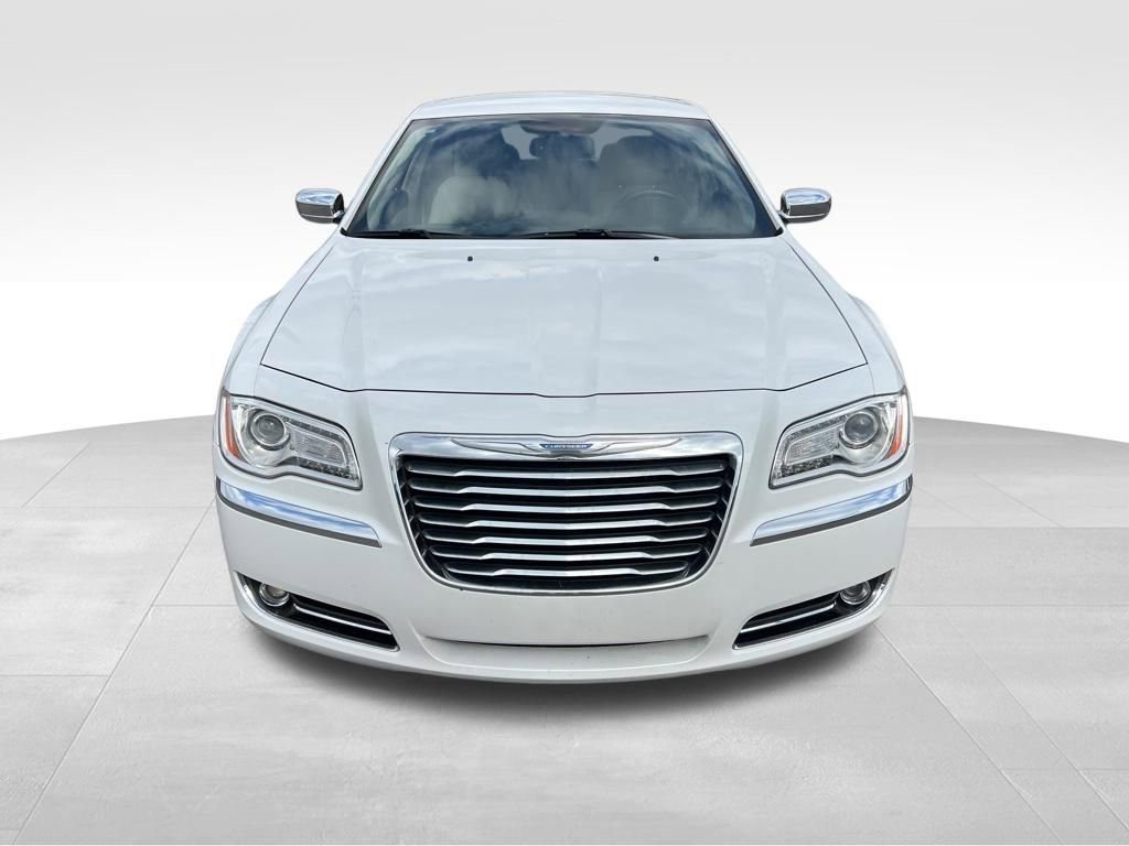 Used 2012 Chrysler 300 Limited image 3