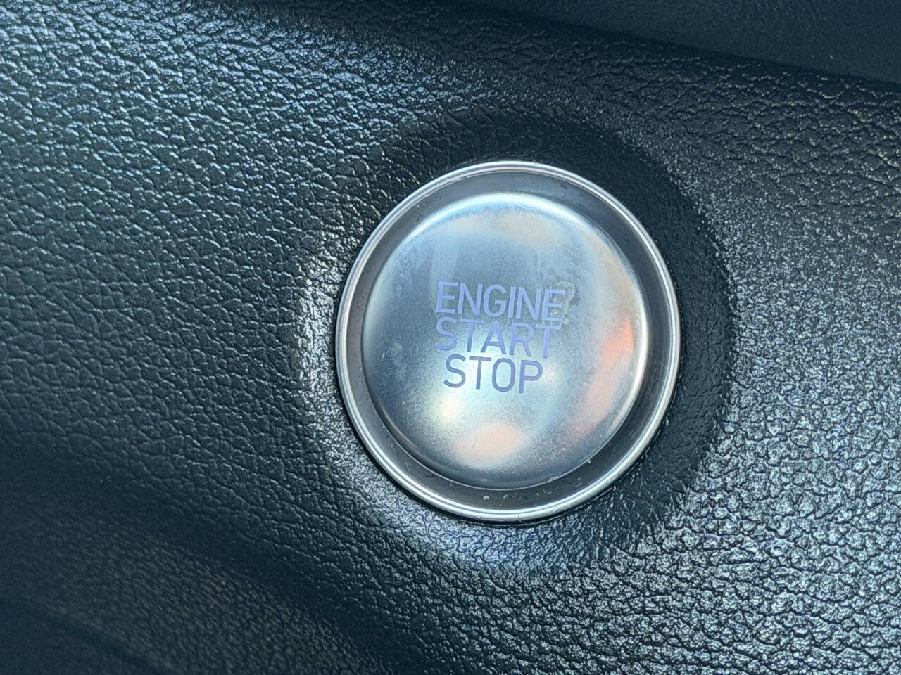 Used 2019 Hyundai Santa Fe SEL AWD/4WD image 45