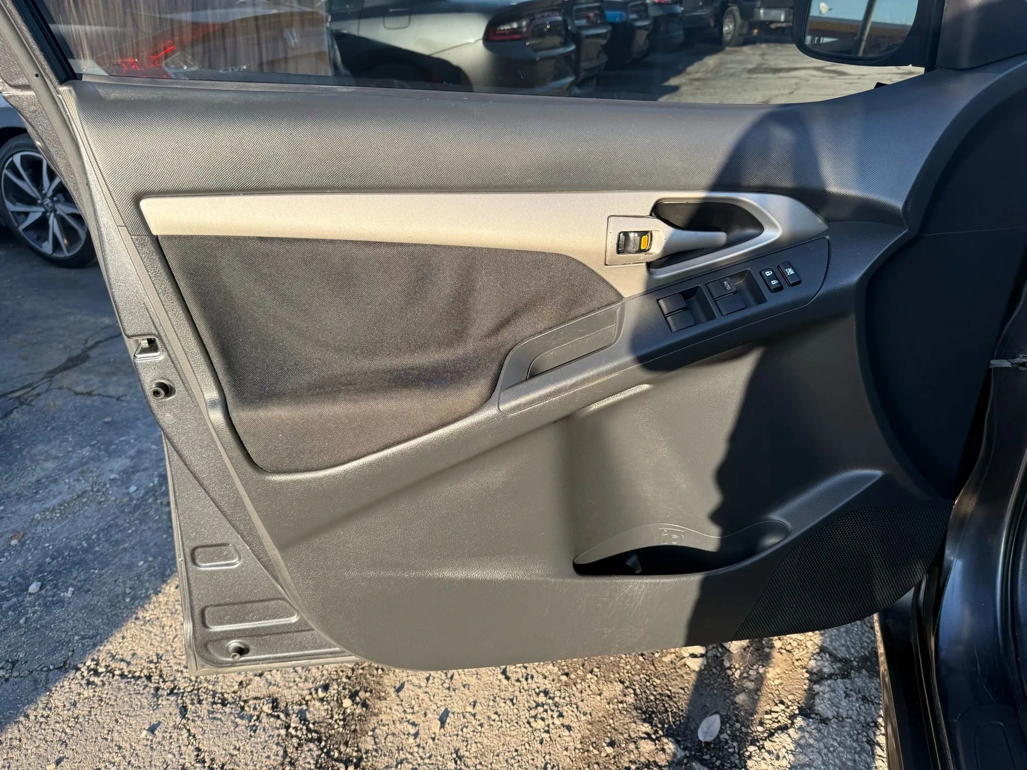 Used 2009 Toyota Matrix XRS image 10