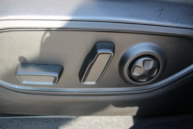 Used 2022 Jeep Grand Cherokee Trailhawk w/ Luxury Tech Group III image 16