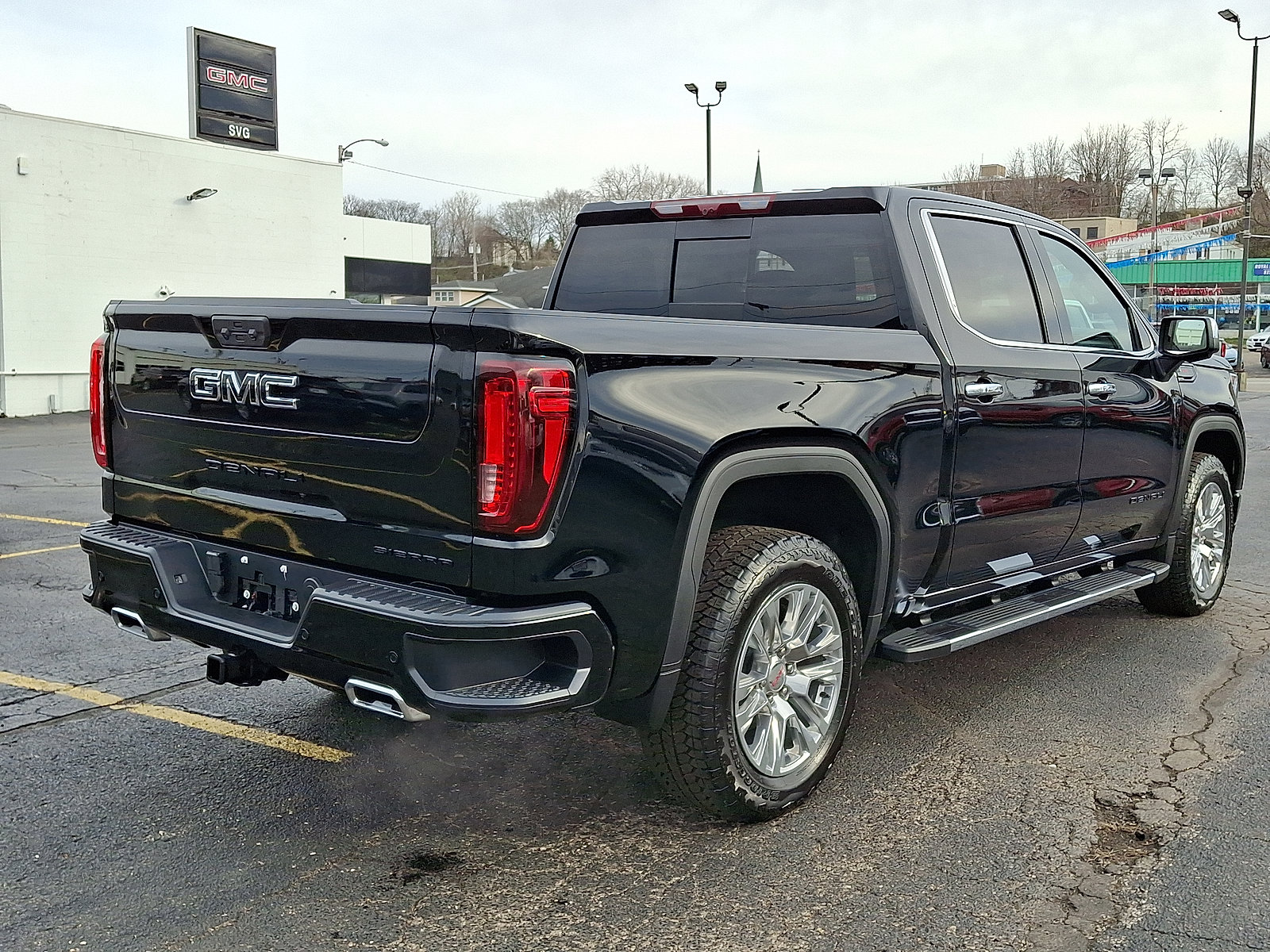New 2026 GMC Sierra 1500 Denali w/ Technology Package AWD/4WD image 4