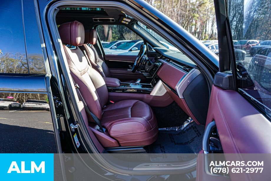 Used 2025 Land Rover Range Rover SE AWD/4WD image 23