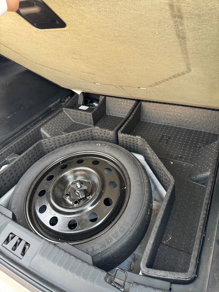 Used 2020 Ford Edge Titanium w/ Equipment Group 301A image 42