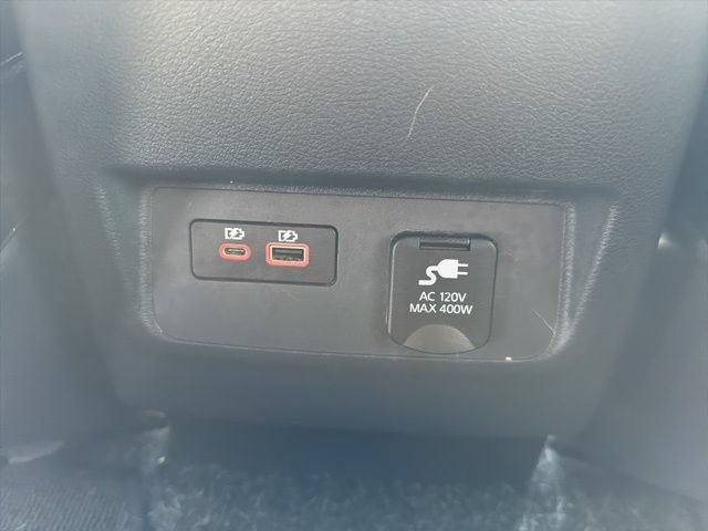 Used 2023 Nissan Frontier PRO-4X w/ Pro-4X Premium Package AWD/4WD image 17