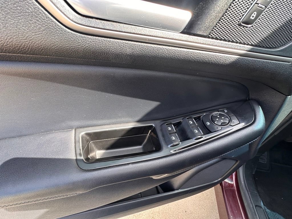 Used 2020 Ford Edge SEL FWD image 13