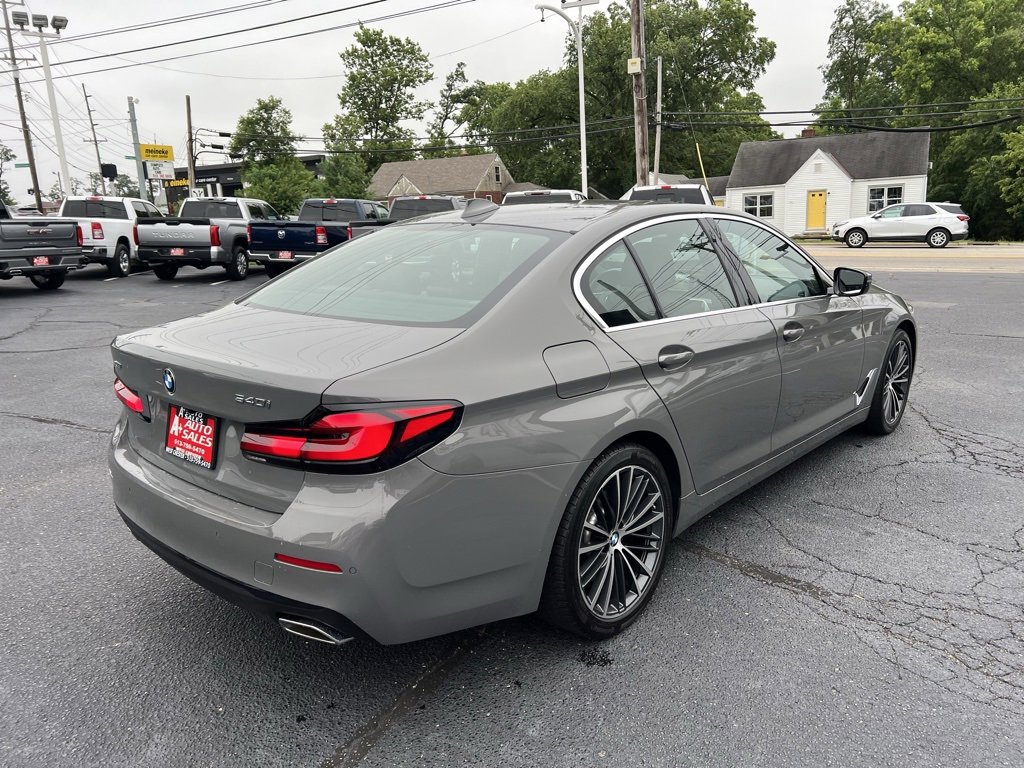 Used 2022 BMW 540i xDrive w/ Premium Package image 7
