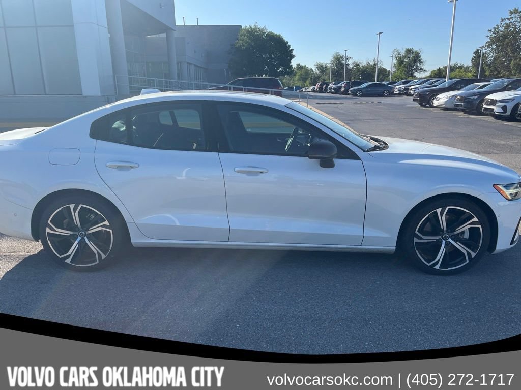 Certified 2024 Volvo S60 B5 Ultimate w/ Climate Package AWD/4WD image 4