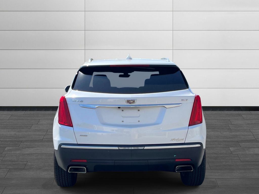 Used 2017 Cadillac XT5 Luxury image 4