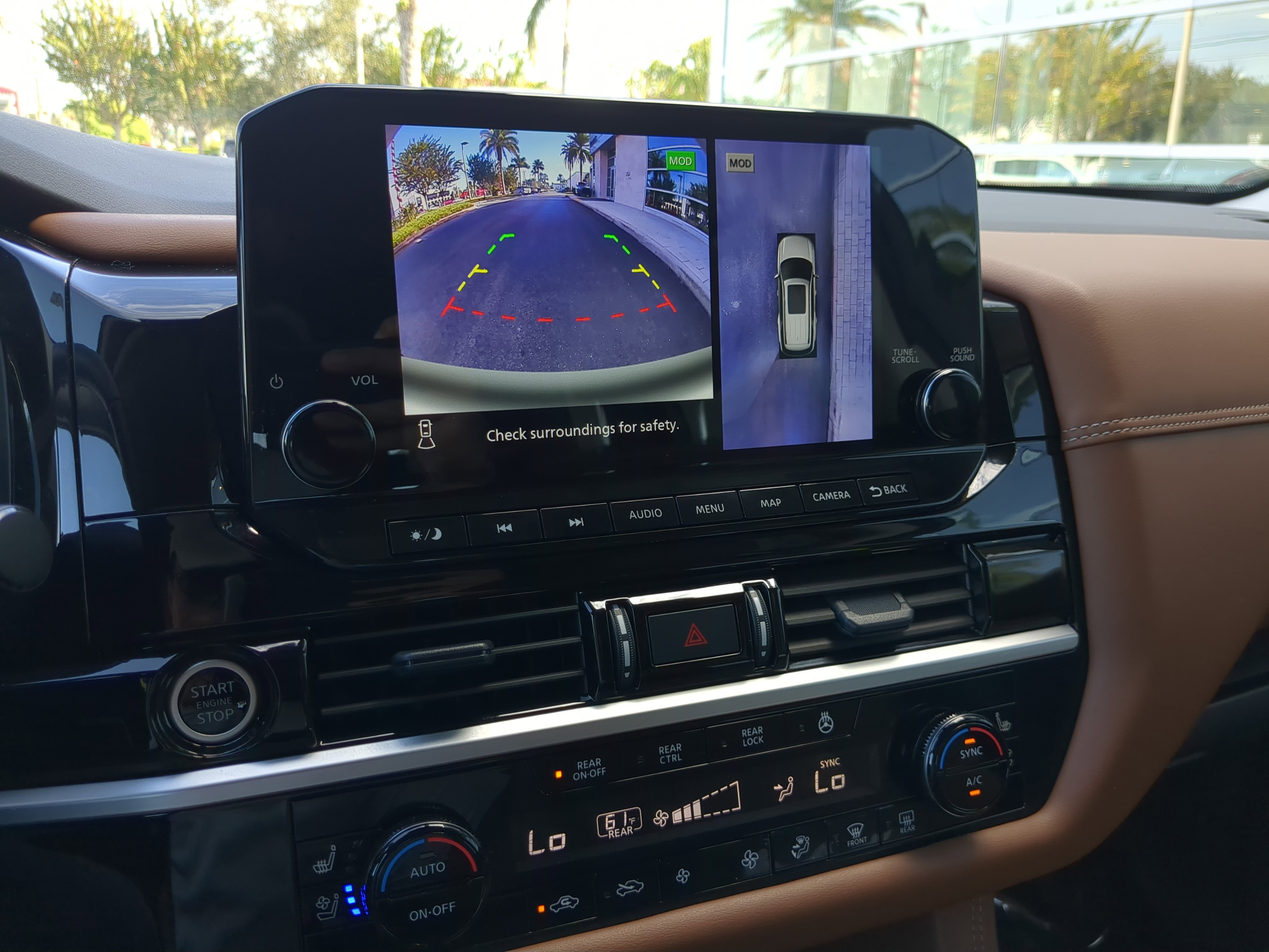 Used 2024 Nissan Pathfinder Platinum w/ Cargo Package image 22