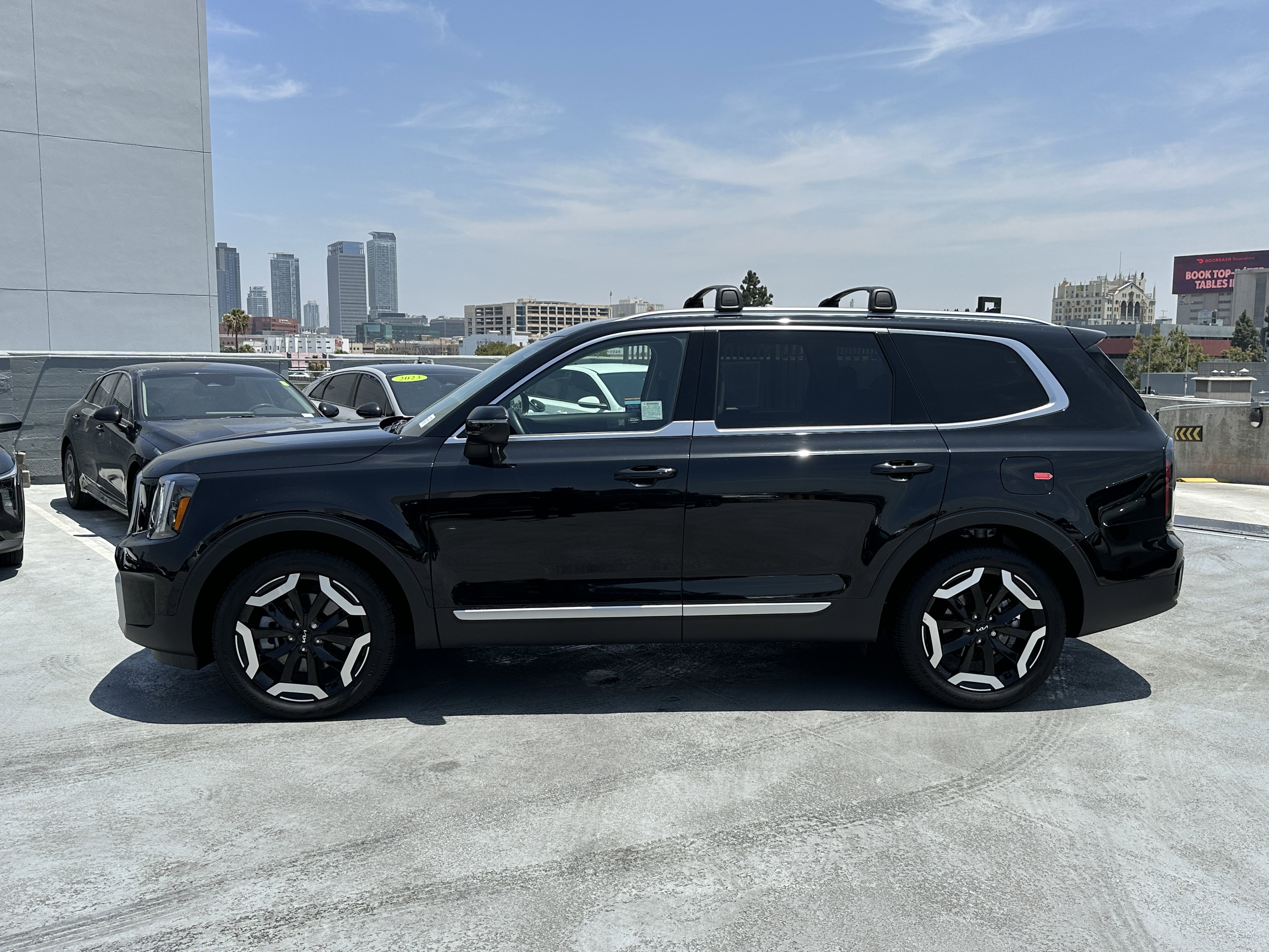 Certified 2025 Kia Telluride EX FWD image 3
