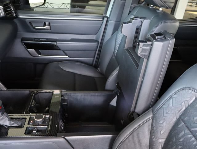 Used 2025 Toyota Tundra Limited w/ TRD Off-Road Package AWD/4WD image 39