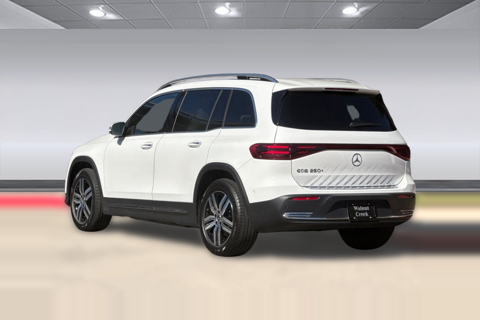 Certified 2024 Mercedes-Benz EQB 250+ image 3