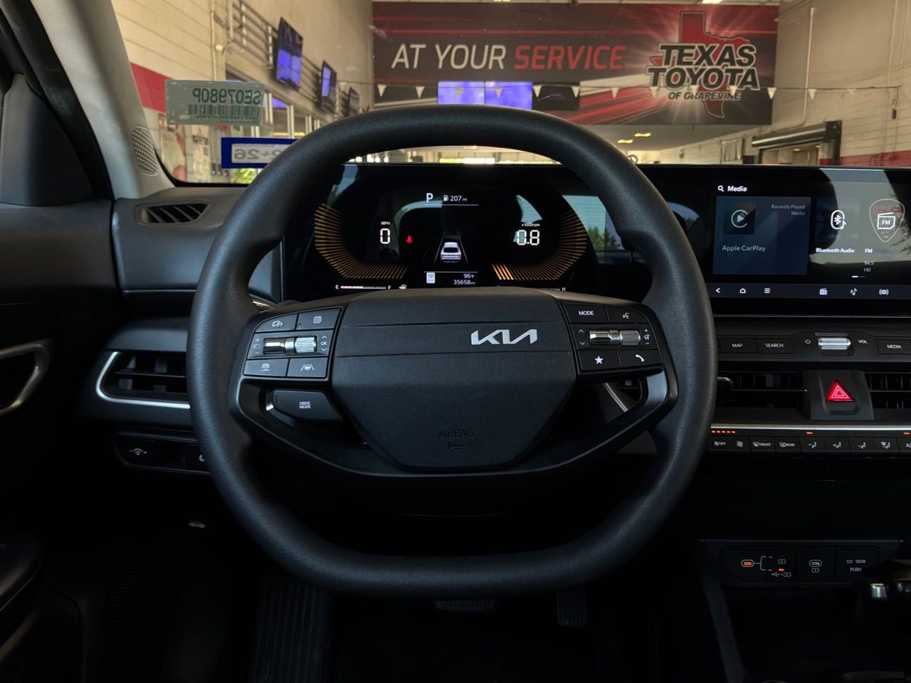 Used 2025 Kia K4 FWD image 33
