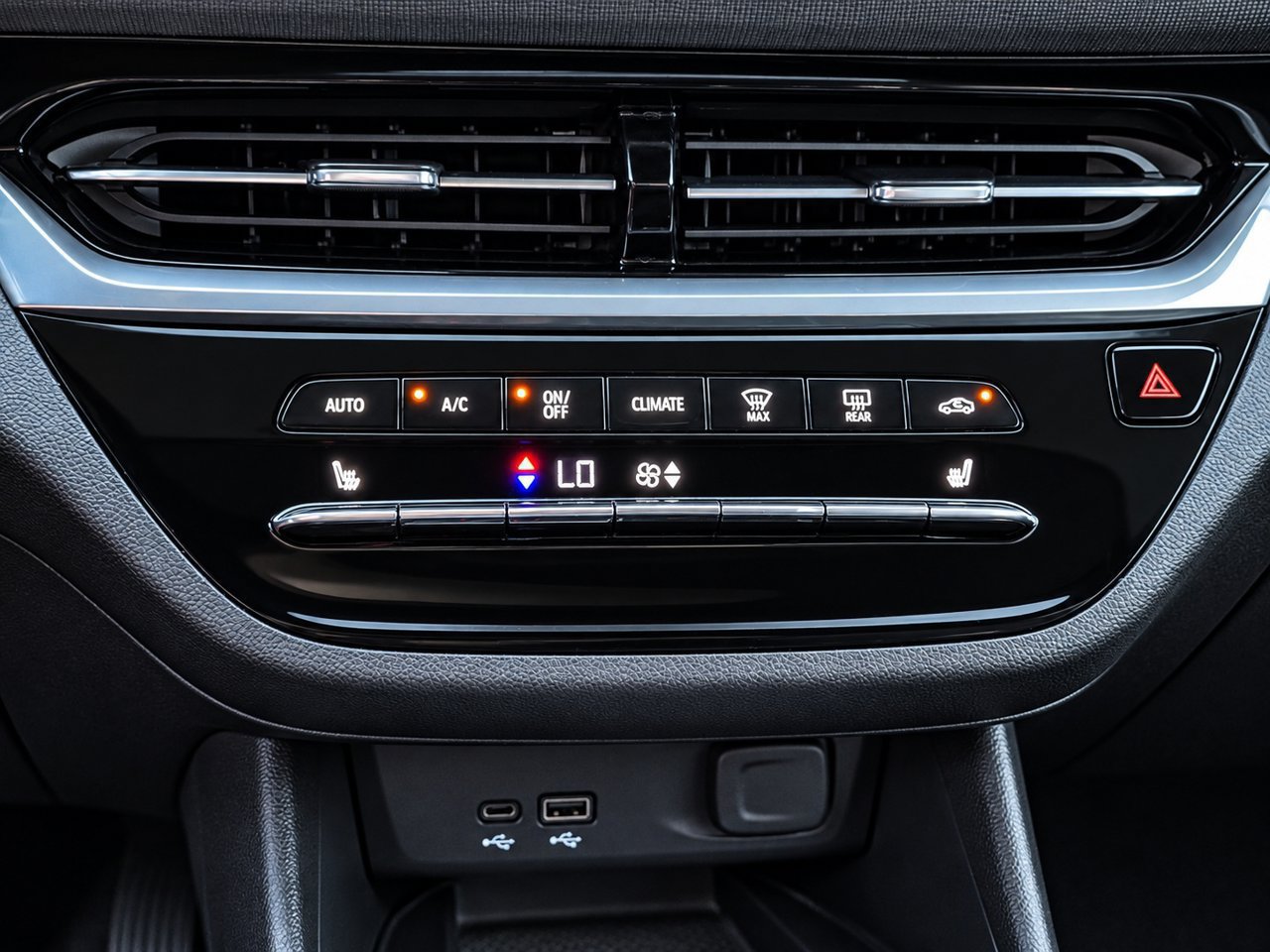 Certified 2025 Buick Envista Avenir FWD image 16