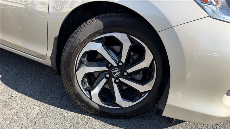 Used 2017 Honda Accord EX-L image 15