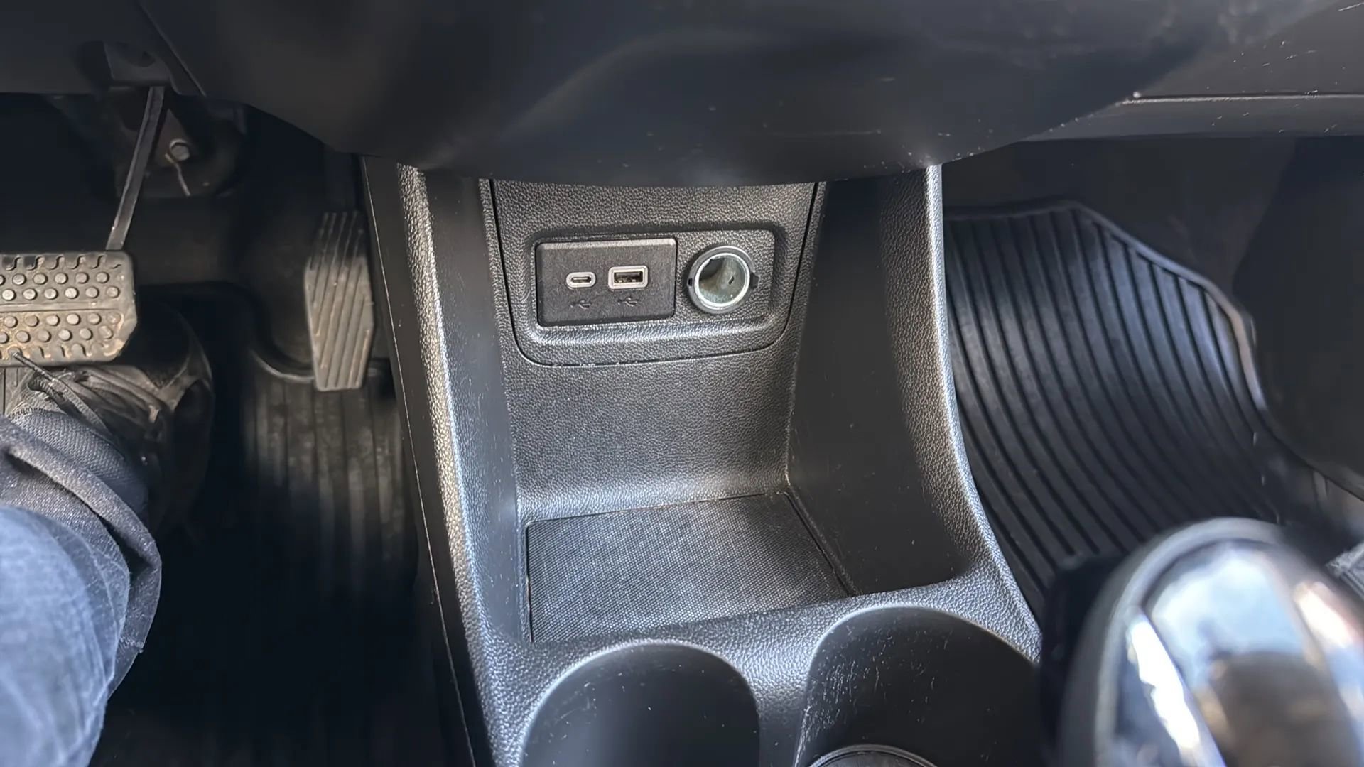 Used 2019 Chevrolet Spark LT image 19