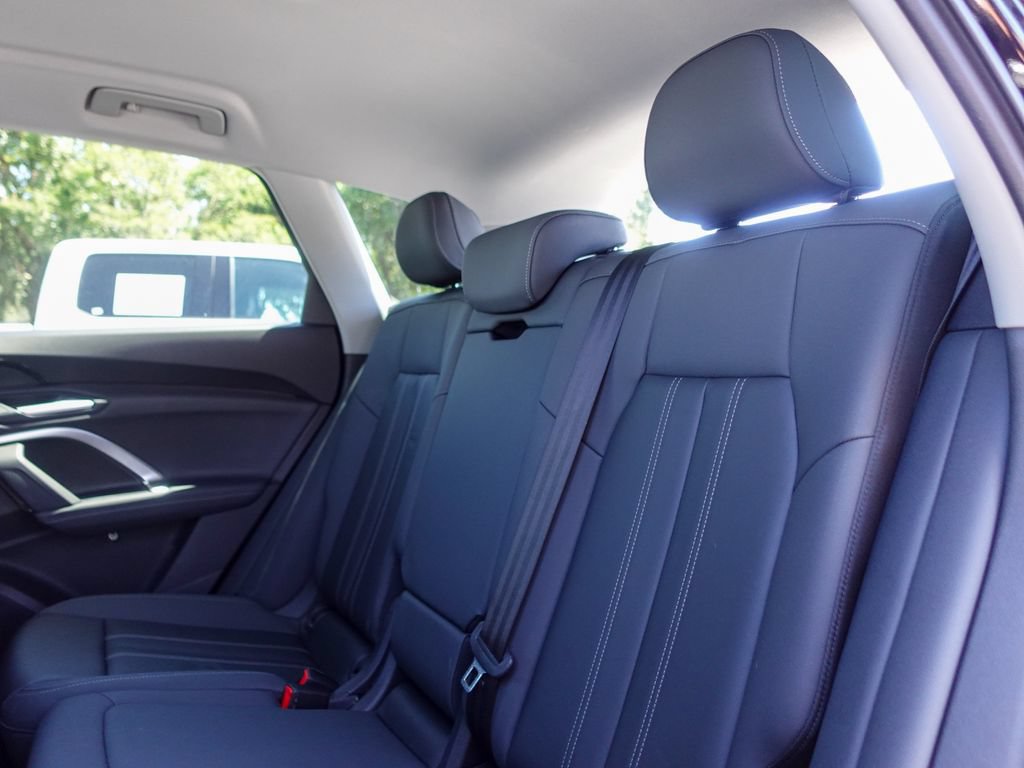 Used 2025 Audi Q5 Premium w/ Convenience Package AWD/4WD image 30