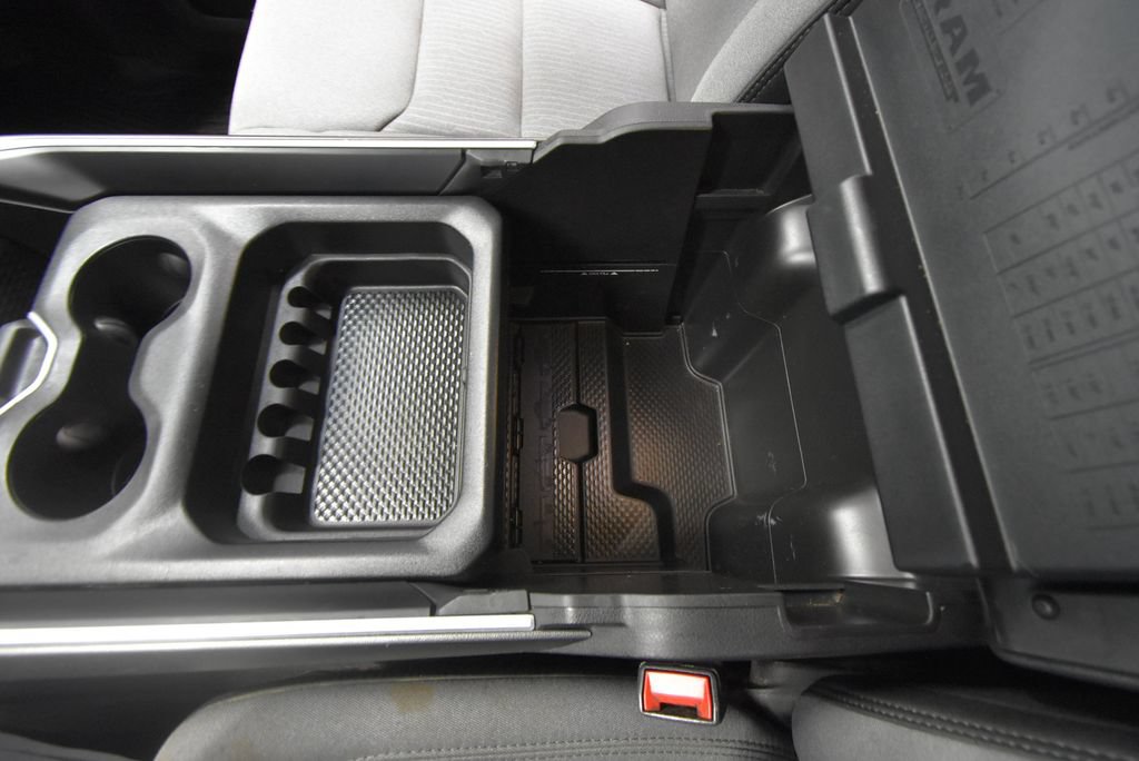 Used 2020 RAM 1500 Big Horn AWD/4WD image 19