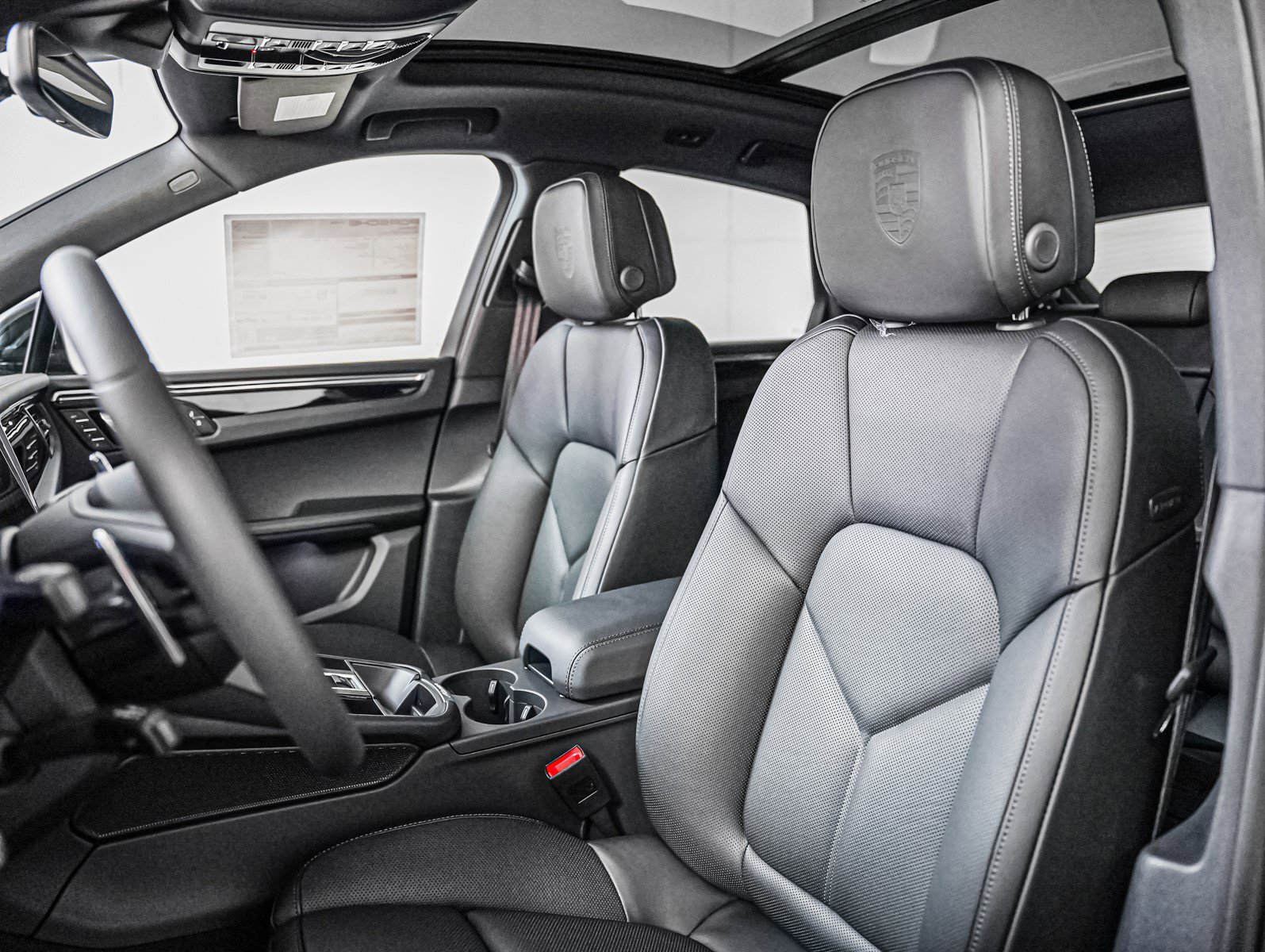 New 2026 Porsche Macan S image 5