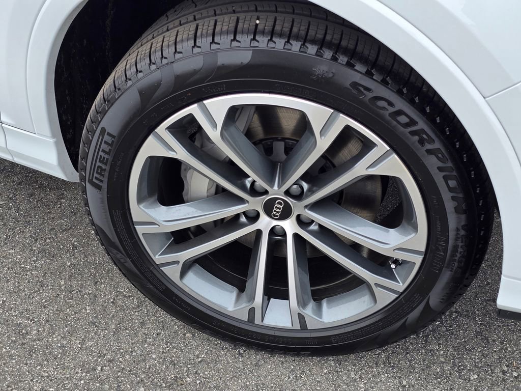 New 2026 Audi Q7 2.0T Premium image 33