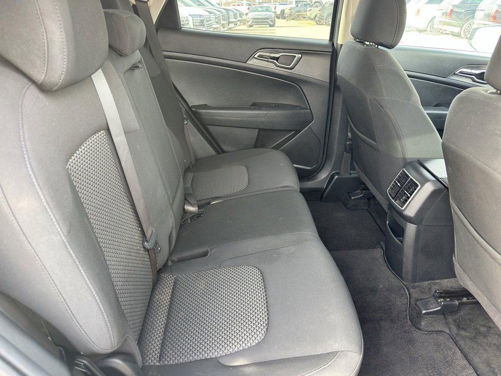 Used 2023 Kia Sportage LX image 29