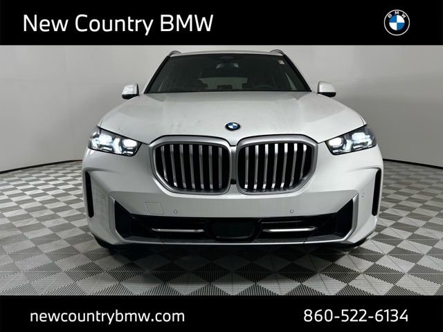 New 2026 BMW X5 xDrive40i w/ Climate Comfort Package image 2