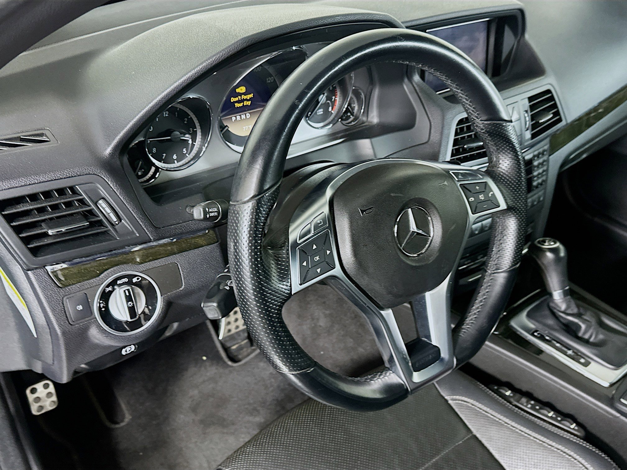 Used 2012 Mercedes-Benz E 550 Cabriolet image 18