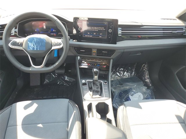 New 2025 Volkswagen Jetta SE image 11