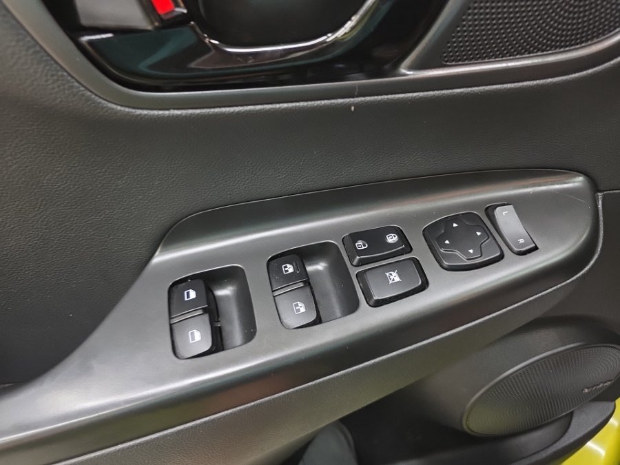 Used 2020 Hyundai Kona Ultimate AWD/4WD image 31