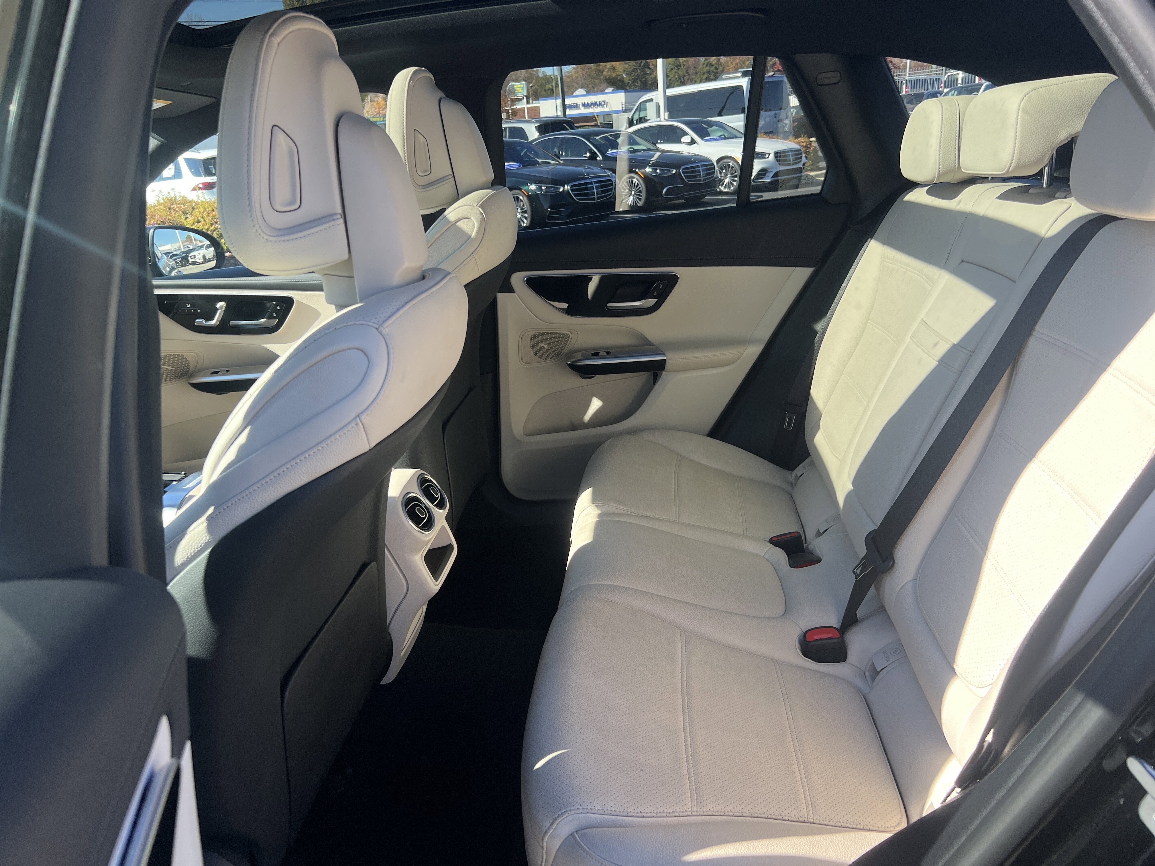 Certified 2024 Mercedes-Benz GLC 300 4MATIC image 32