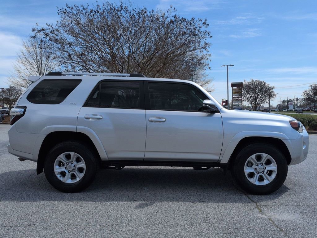 Used 2022 Toyota 4Runner SR5 Premium w/ Moonroof Package image 9