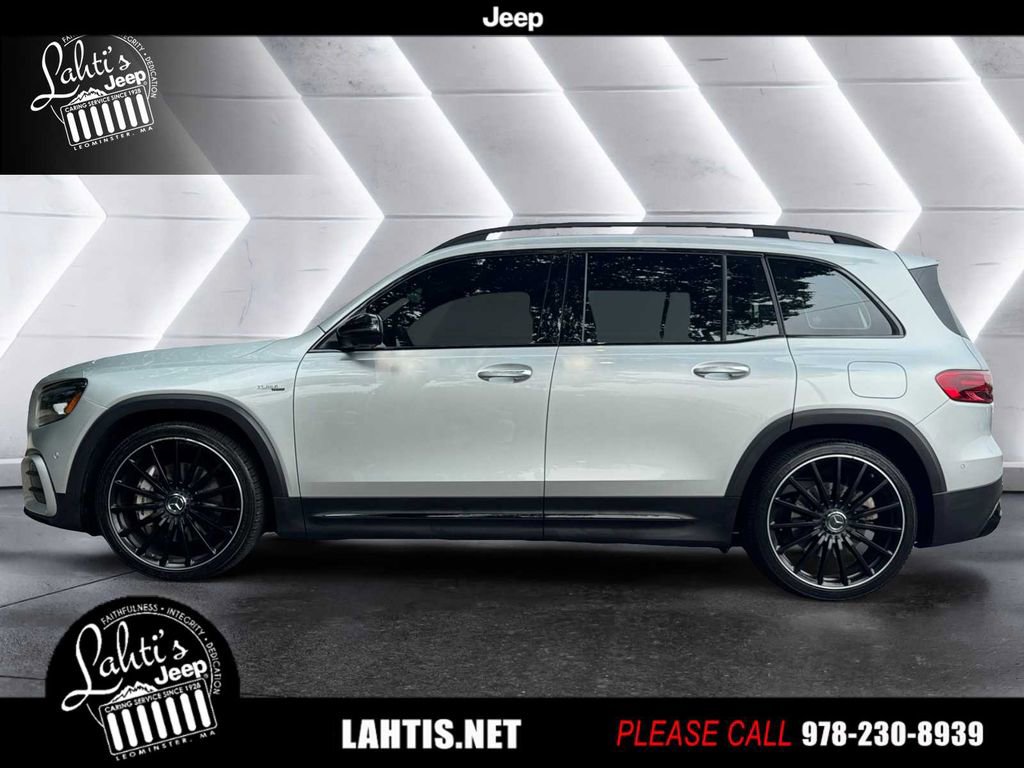 Used 2024 Mercedes-Benz GLB 35 AMG 4MATIC image 3