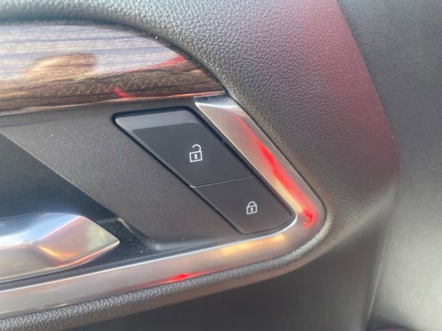 Used 2025 Chevrolet Silverado 1500 LT image 11