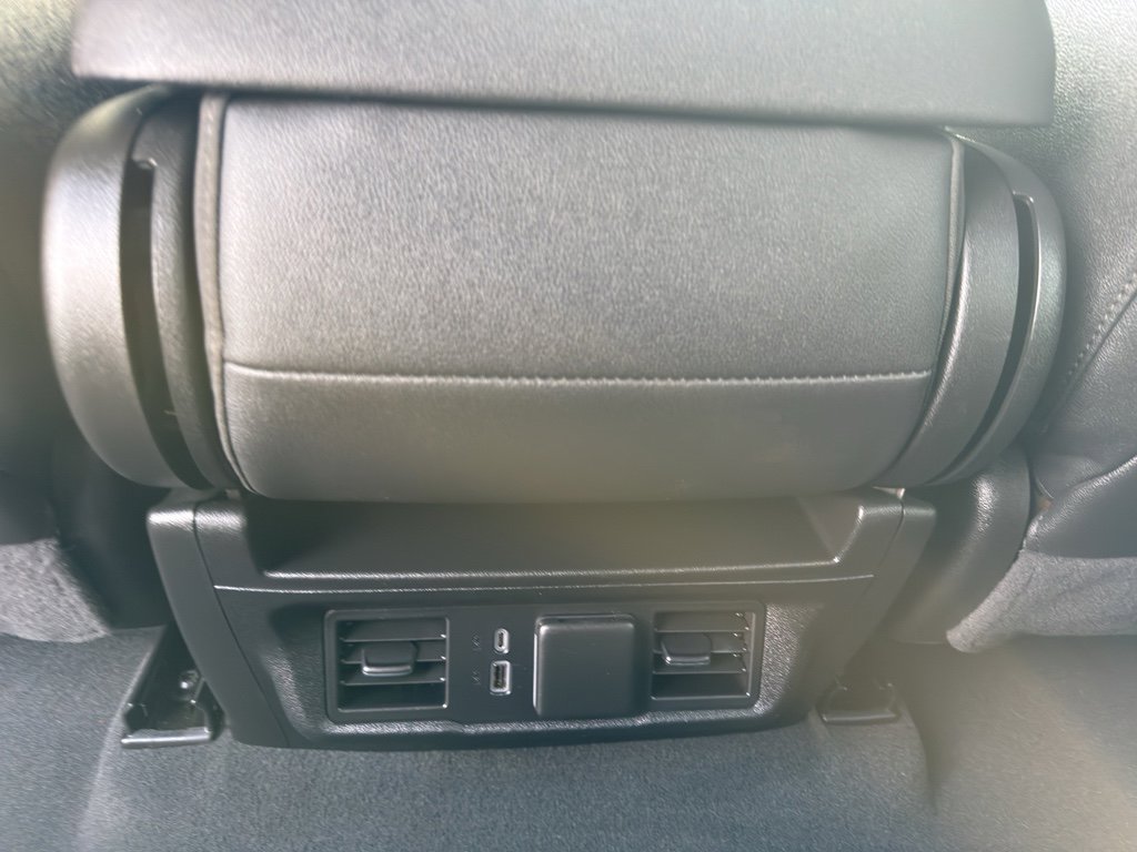 Used 2024 Chevrolet Silverado 2500 LT w/ Z71 Sport Edition image 32