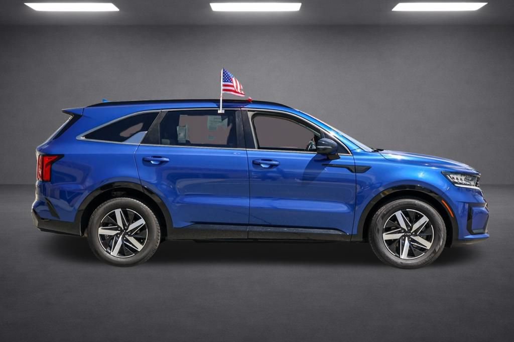 Used 2023 Kia Sorento S w/ Panoramic Sunroof Package FWD image 3