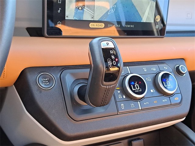 Used 2024 Land Rover Defender 110 S image 30