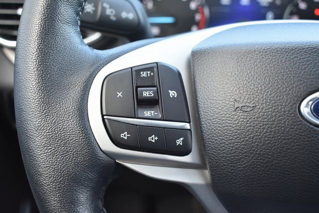 Used 2023 Ford Explorer XLT w/ Equipment Group 202A image 19