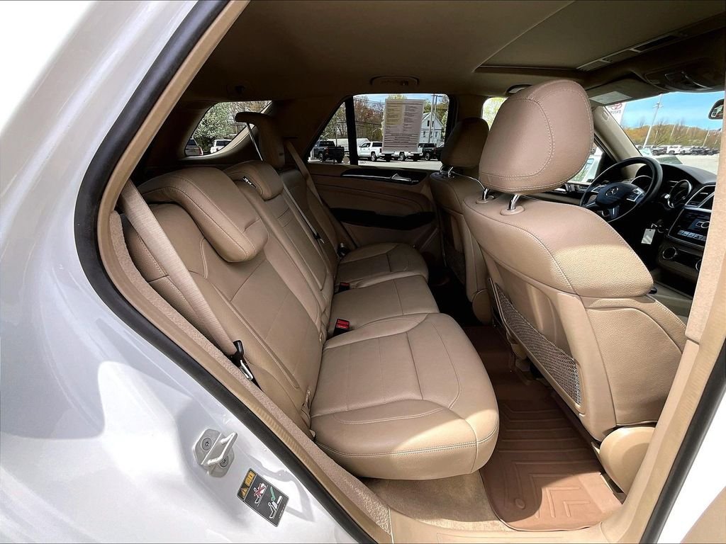 Used 2015 Mercedes-Benz ML 250 BlueTEC 4MATIC image 16