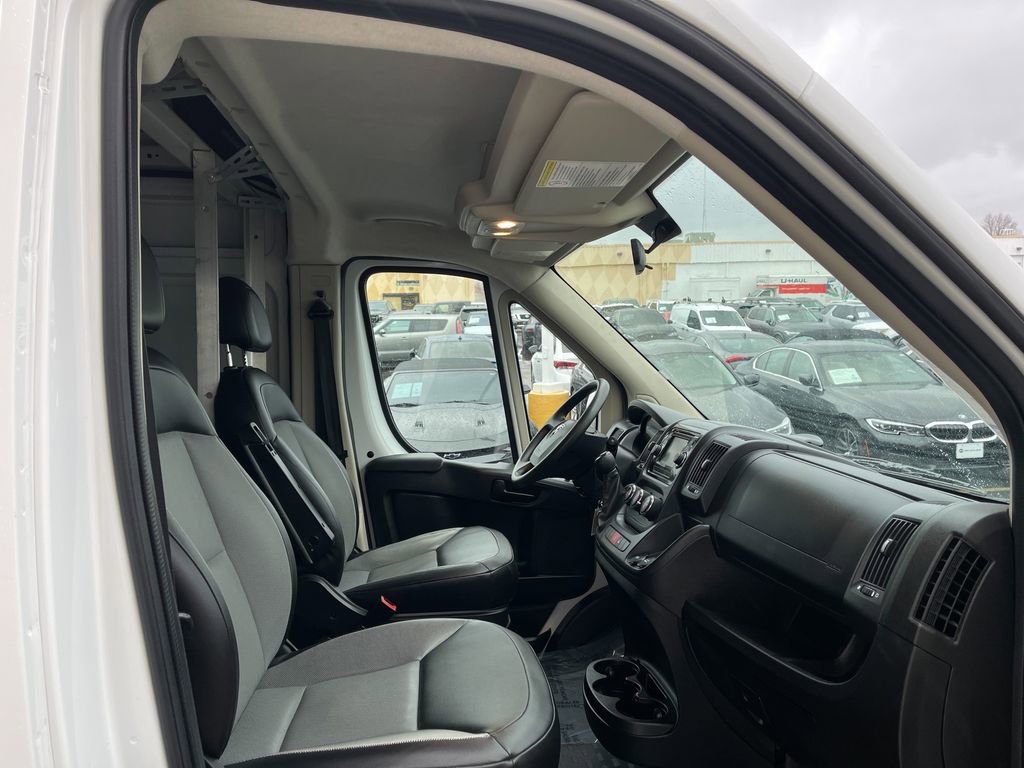Used 2016 RAM ProMaster 2500 w/ Interior Convenience Group image 27